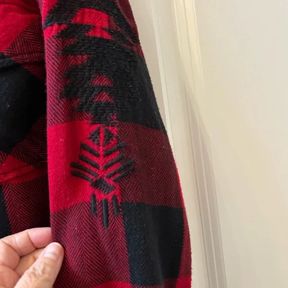 RAILS Larsson Embroidered button down in crimson jet. Tribal. Buffalo check. EUC - Picture 9 of 13